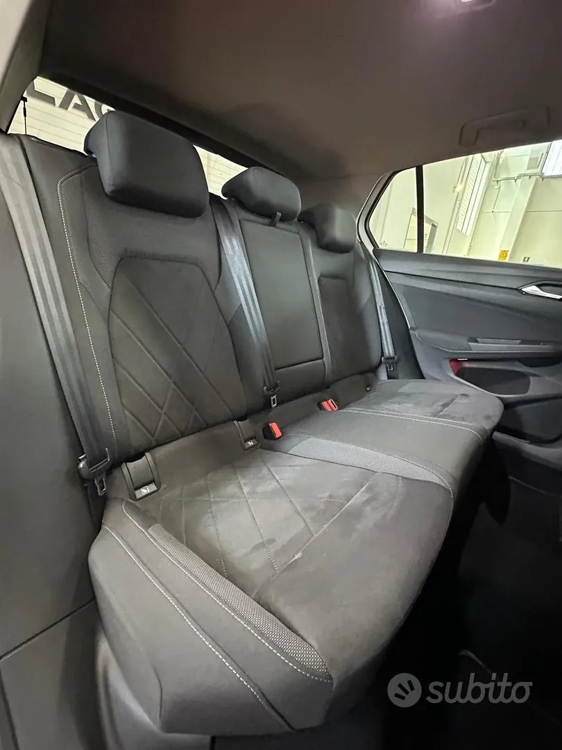 Volkswagen Golf 2021 photo 3