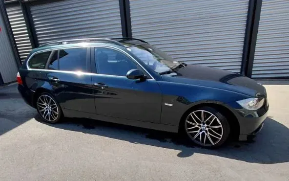 BMW 3 Series 2006 photo 2