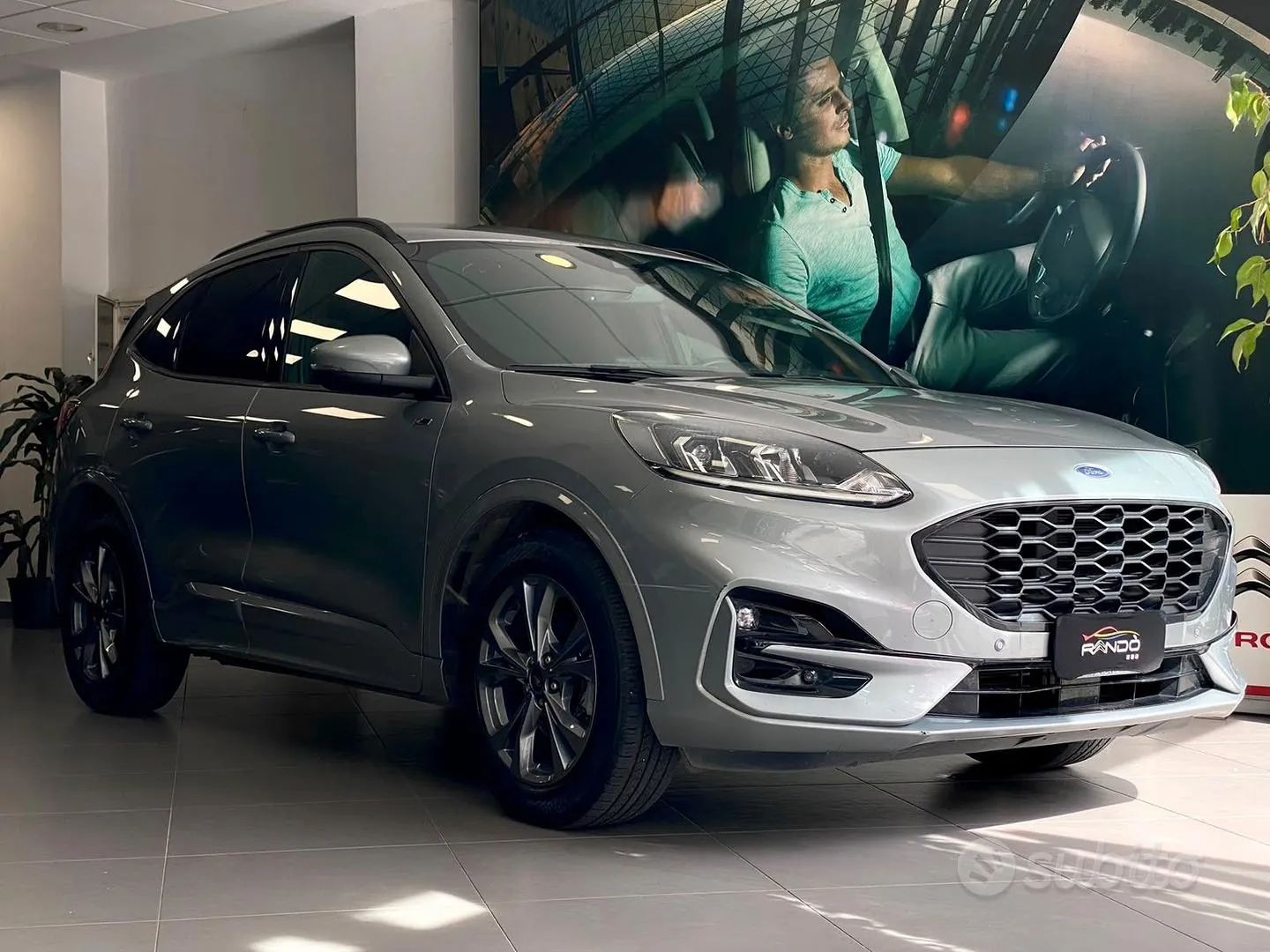 Ford Kuga 2023 photo 2