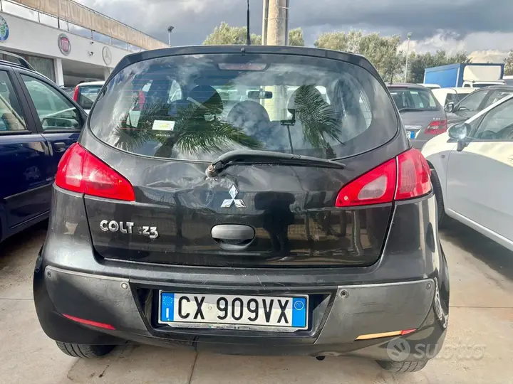 Mitsubishi Colt 2005 photo 4
