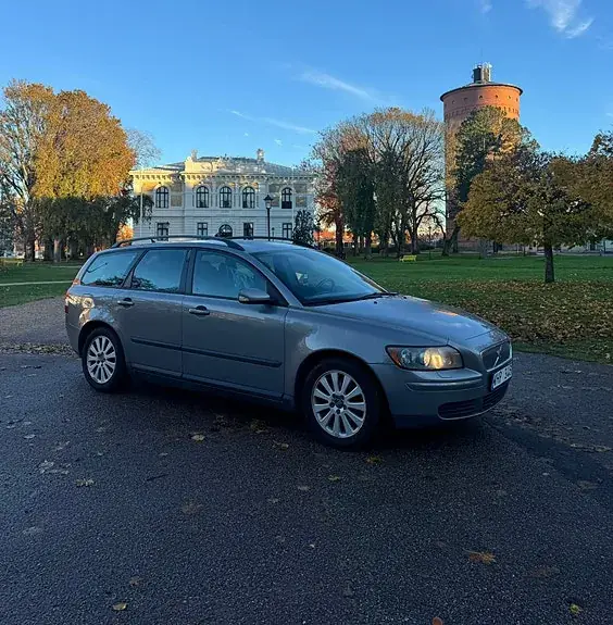 Volvo V50 2005 photo 2