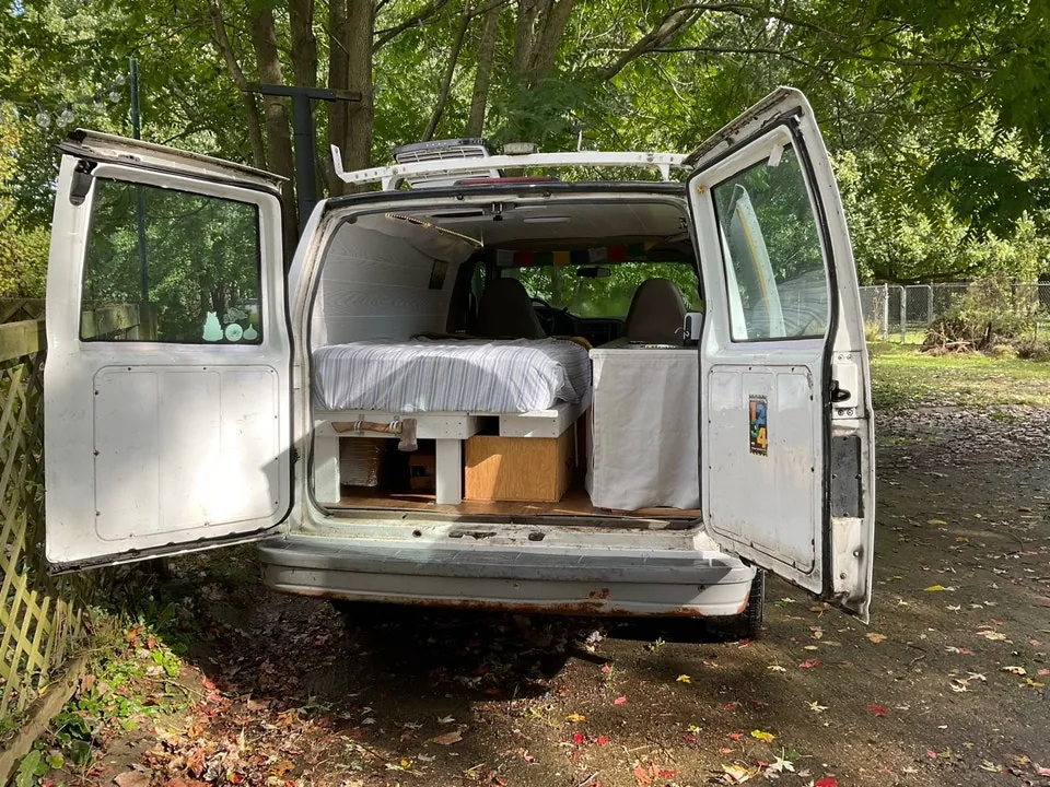 Chevrolet Astro 2004 photo 3