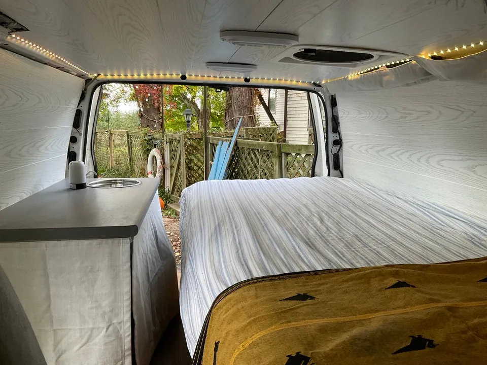 Chevrolet Astro 2004 photo 5