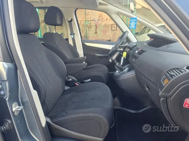 Citroen C4 Picasso 2011 photo 5