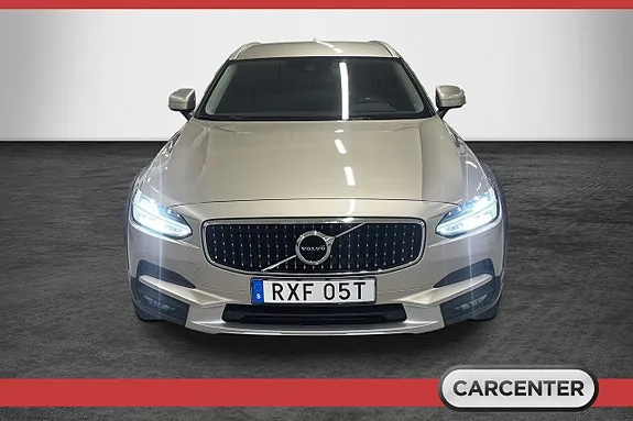 Volvo V90 Cross Country 2019 photo 2
