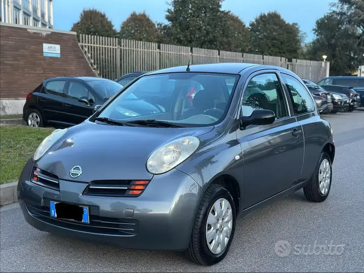 Nissan Micra 2005 photo 2