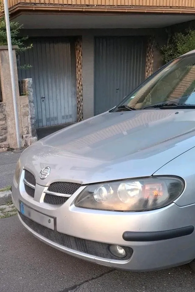 Nissan Almera