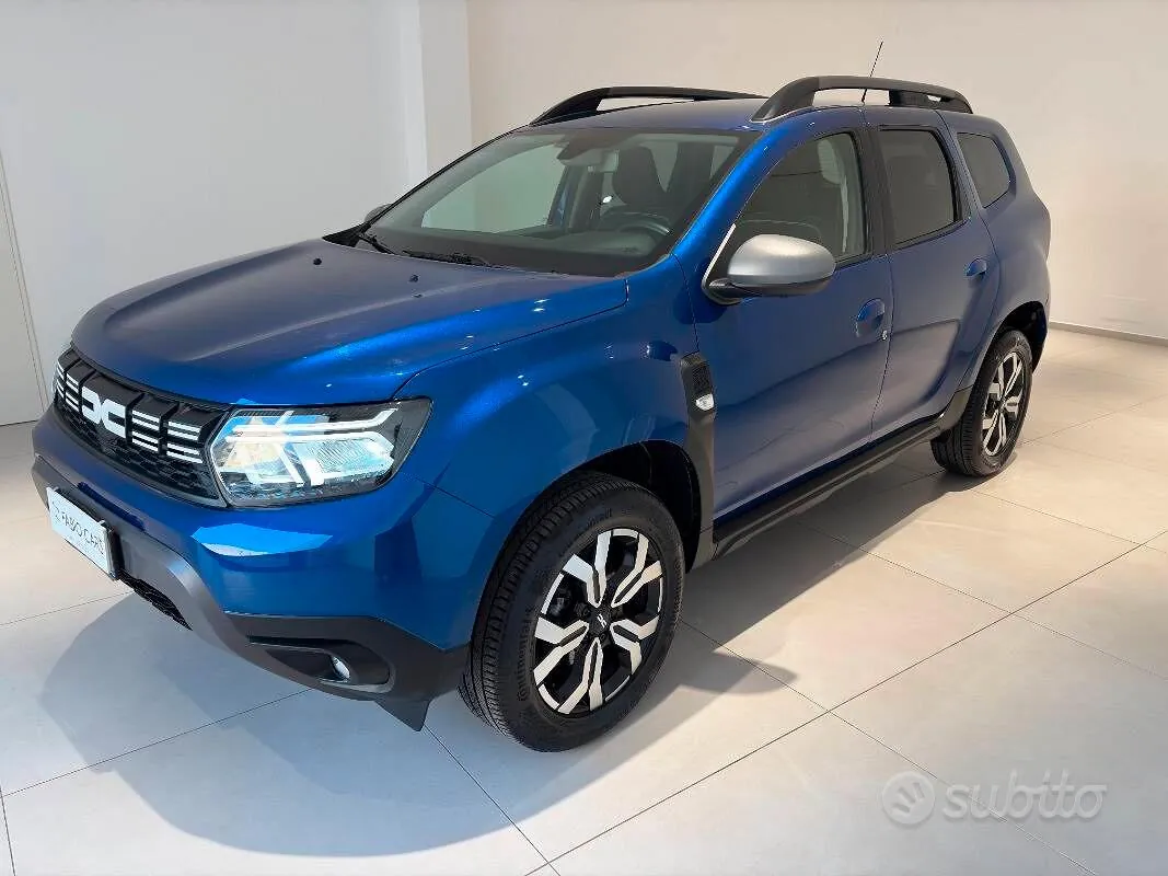 Dacia Duster 2023 photo 3