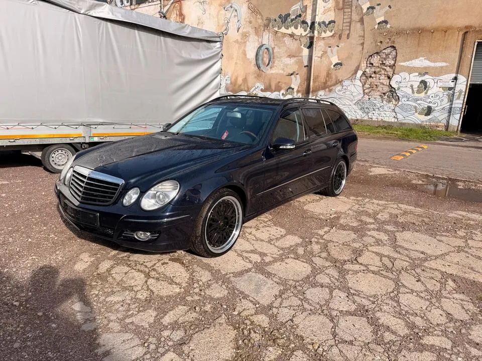 Mercedes-Benz E500