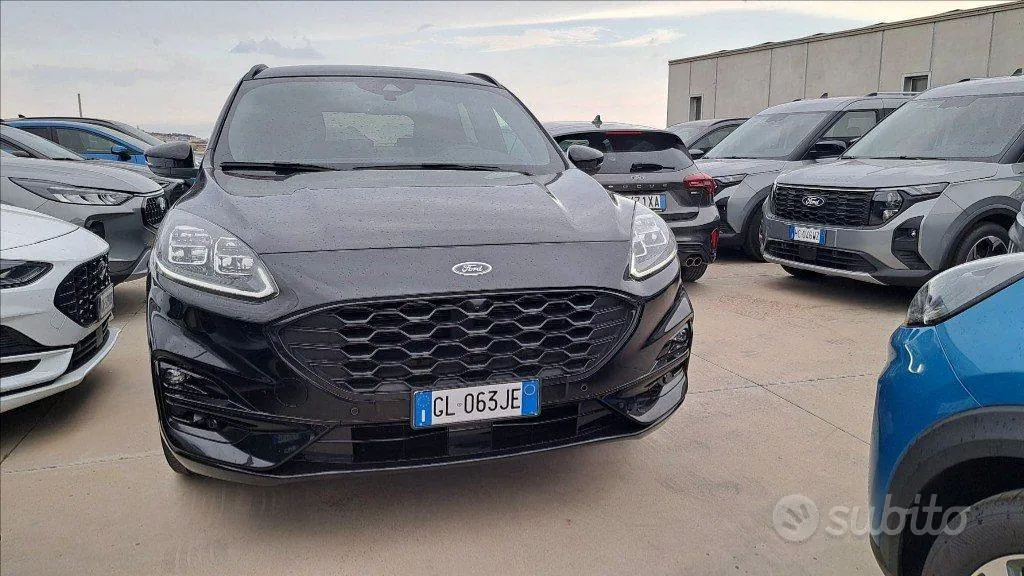 Ford Kuga 2023 photo 2