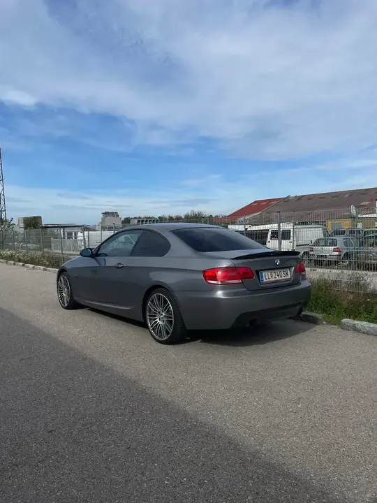 BMW 3 Series 2007 photo 3