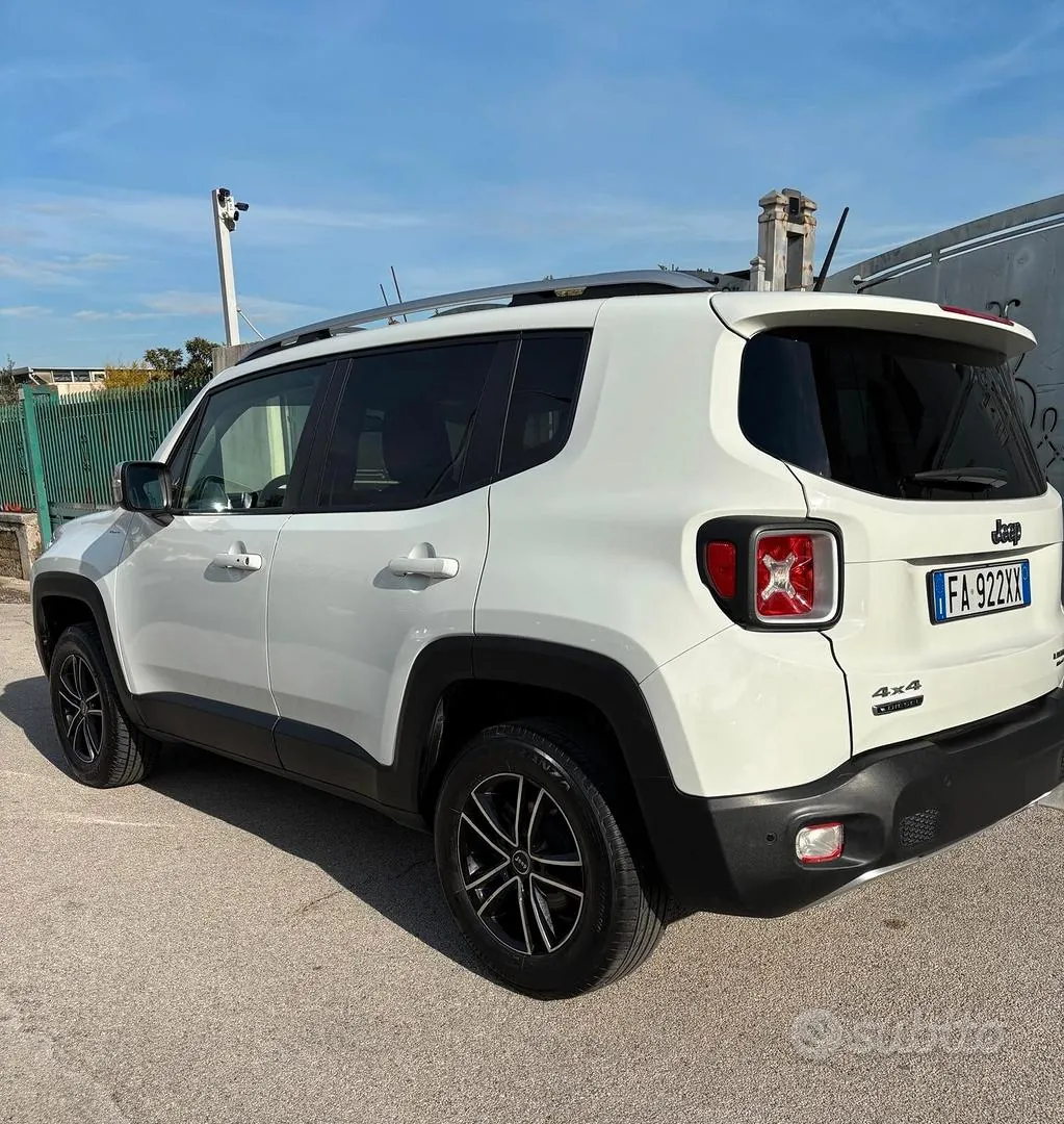 Jeep Renegade 2015 photo 4
