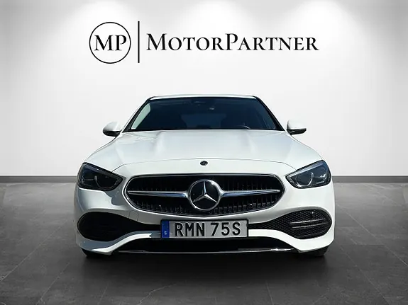 Mercedes-Benz C200 2022 photo 2