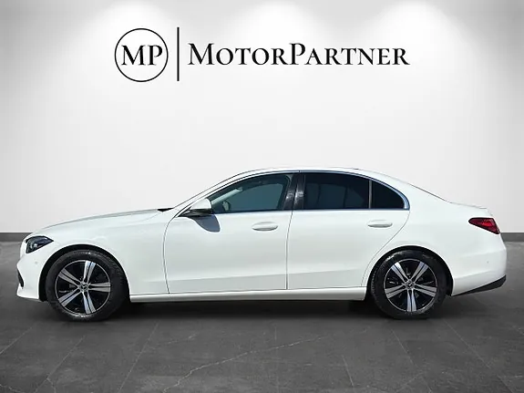 Mercedes-Benz C200 2022 photo 4