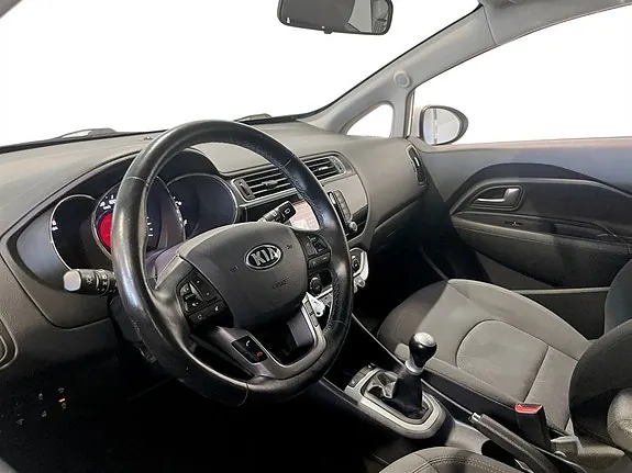 Kia Rio 2016 photo 4