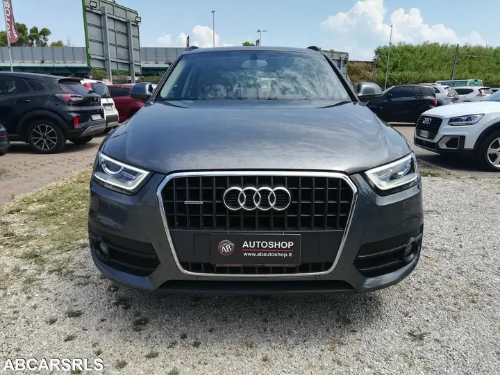 Audi Q3 2012 photo 3