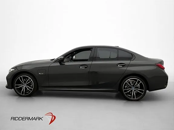 BMW 330E 2023 photo 4