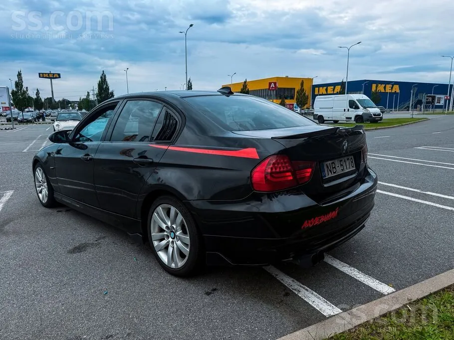 BMW E90 2006 photo 4