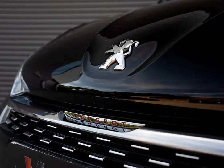 Peugeot 208 2016 photo 3