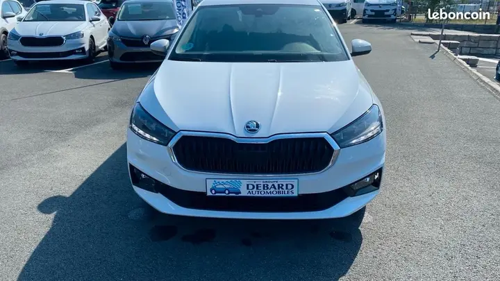 Skoda Fabia 2025 photo 2
