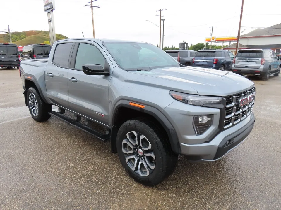 GMC Canyon 2024 photo 2