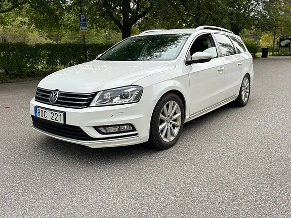 Volkswagen Passat 2013 photo 2