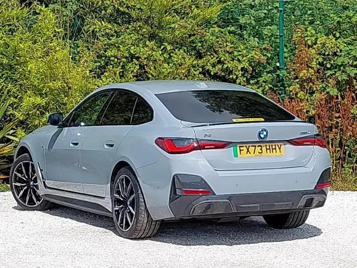 BMW I4 2023 photo 2