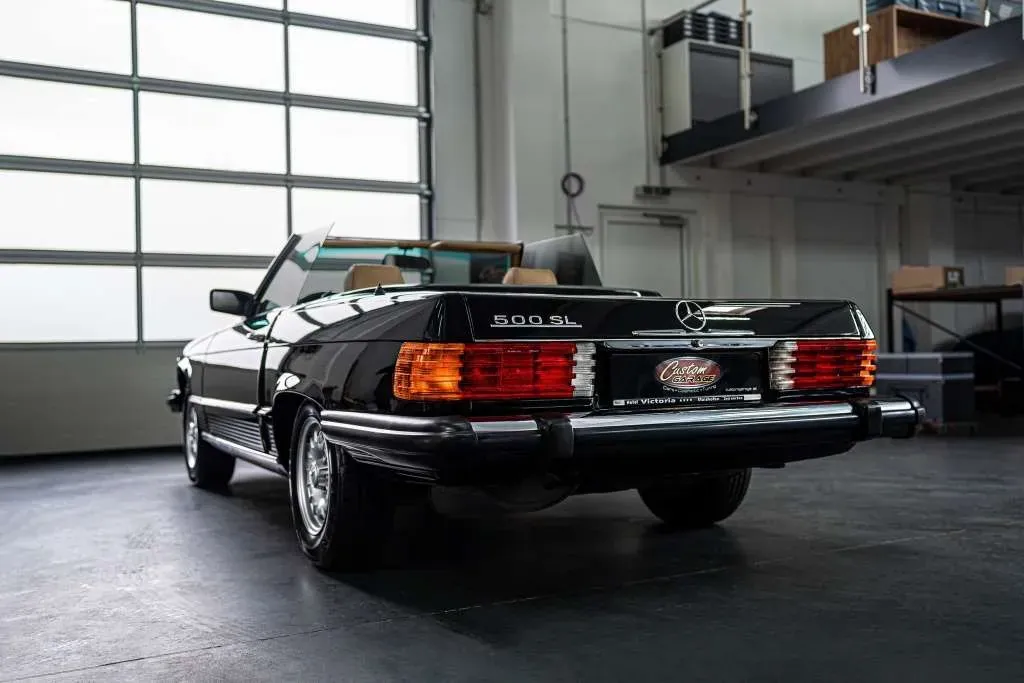 Mercedes-Benz Sl-Class 1985 photo 3