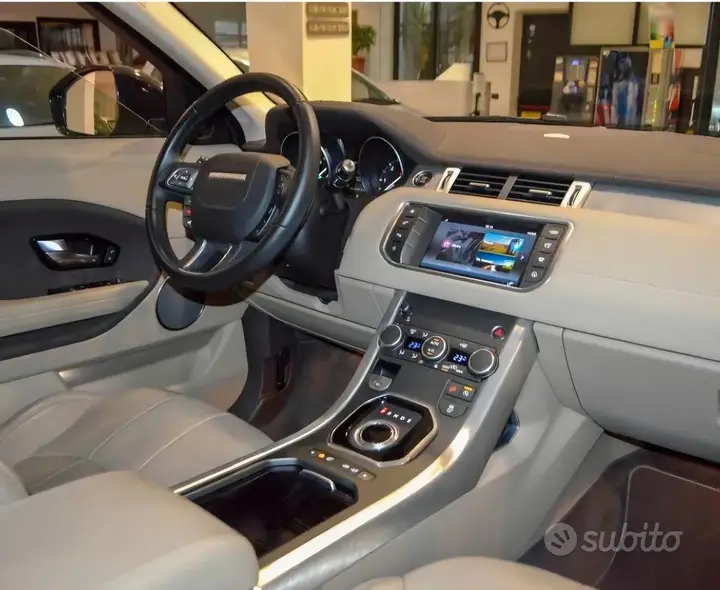 Land Rover Range Rover Evoque 2016 photo 3