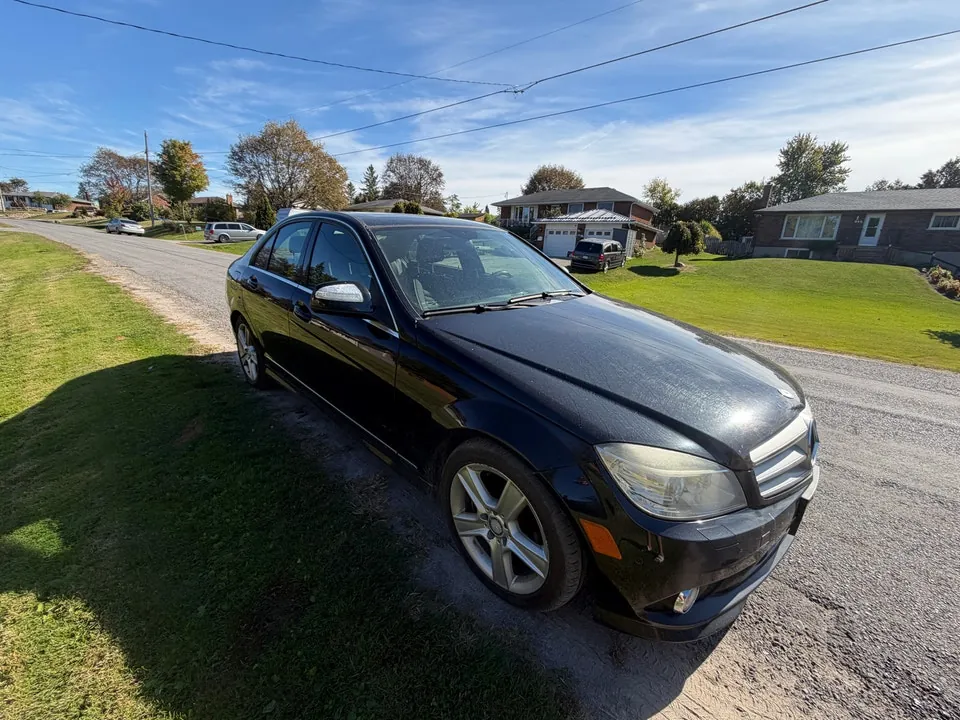 Mercedes-Benz C300 2009 photo 4