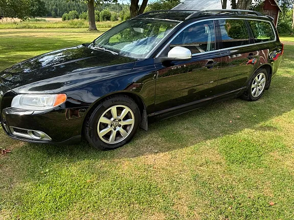 Volvo V70 2012 photo 5