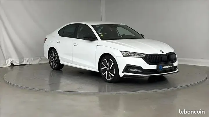 Skoda Octavia 2023 photo 3