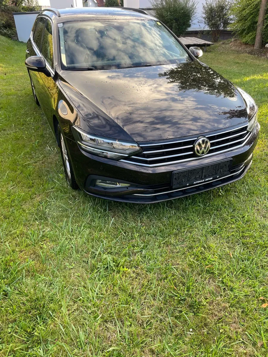 Volkswagen Passat 2020 photo 2
