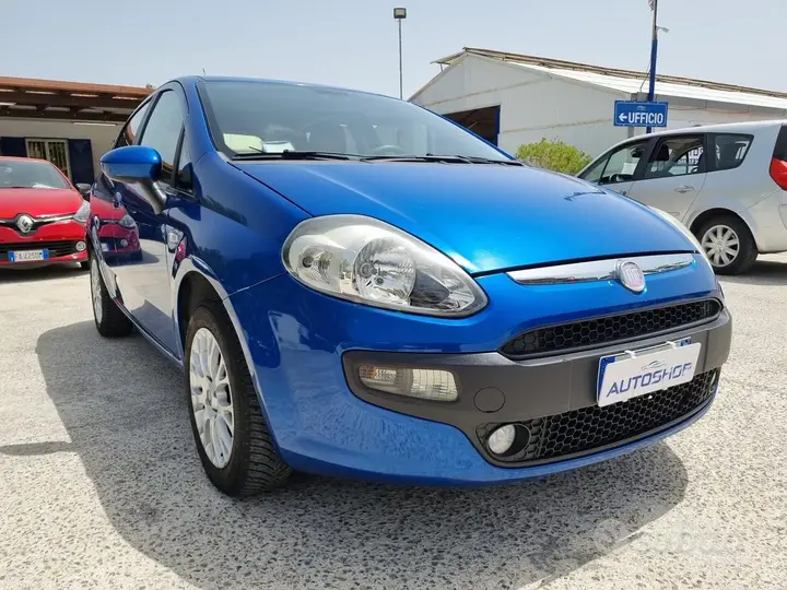 Fiat Punto Evo 2011 photo 3