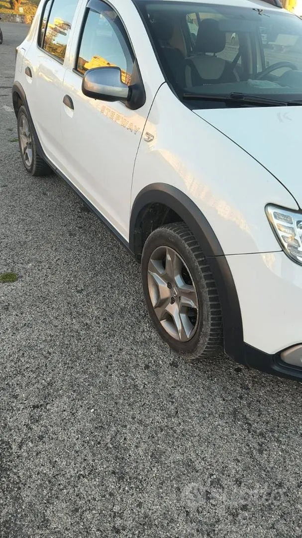 Dacia Sandero Stepway 2017 photo 2