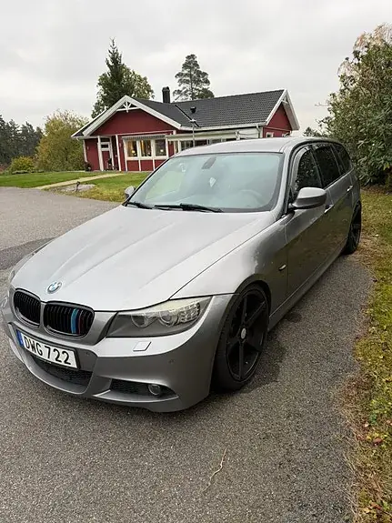 BMW 320D 2010 photo 4