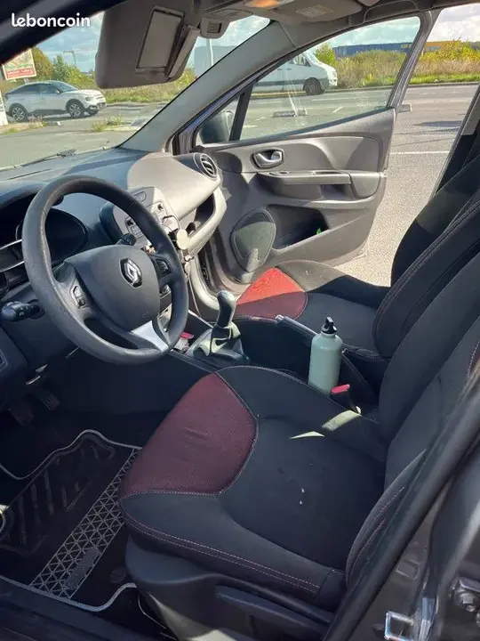 Renault Clio 2015 photo 3