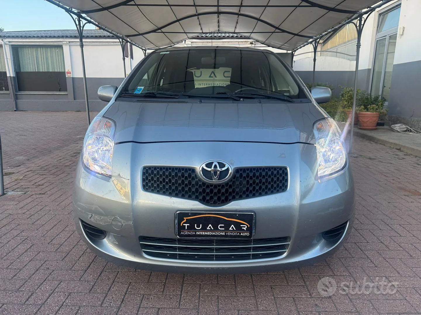 Toyota Yaris 2007 photo 2