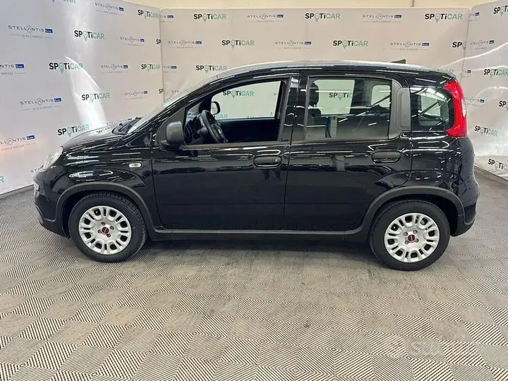Fiat Panda 2023 photo 2