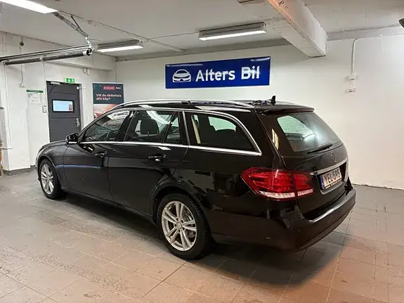 Mercedes-Benz E 220 2016 photo 2
