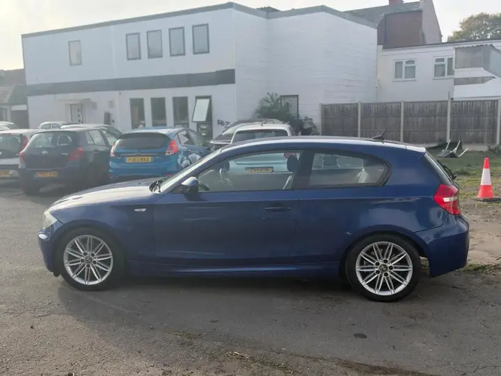 BMW 1 Series 2009 photo 5
