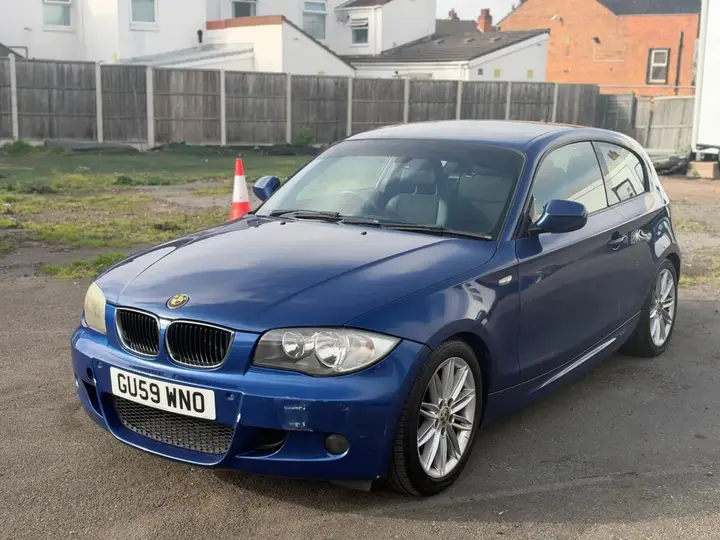 BMW 1 Series 2009 photo 3