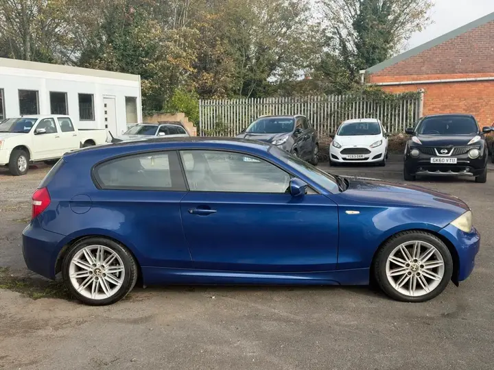 BMW 1 Series 2009 photo 4