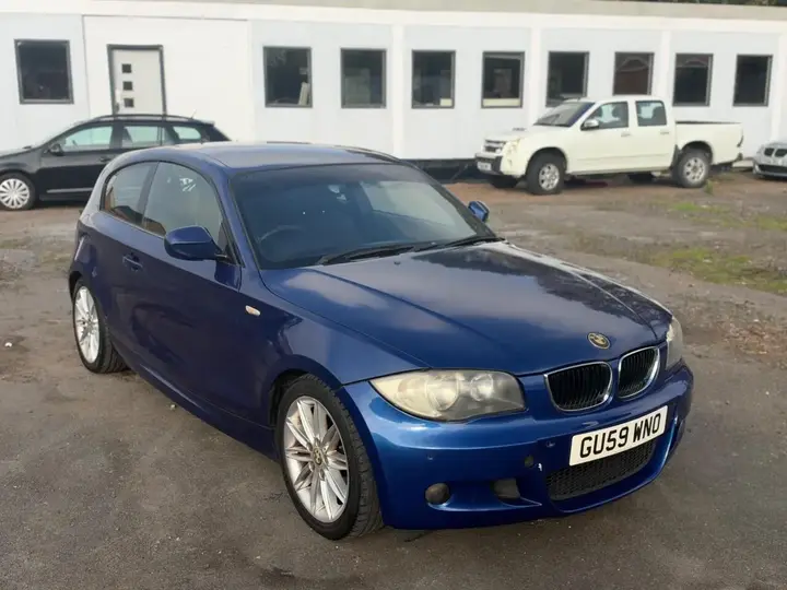 BMW 1 Series 2009 photo 2