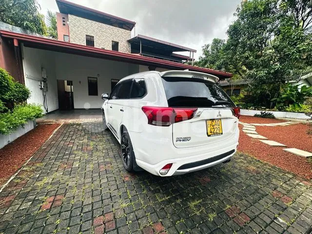Mitsubishi Outlander 2016 photo 5