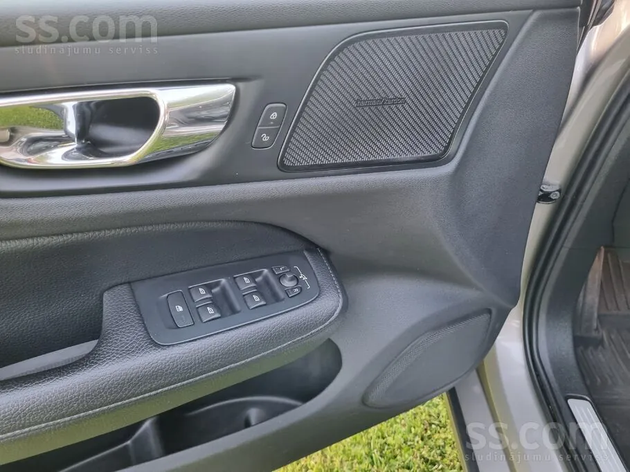 Volvo V60 2018 photo 5