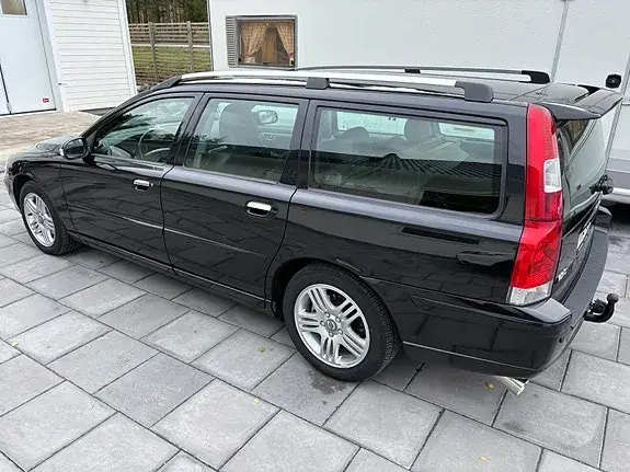 Volvo V70 2007 photo 2