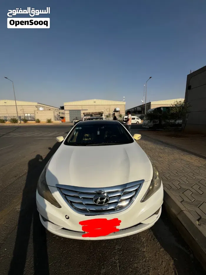 Hyundai Sonata 2015 photo 2