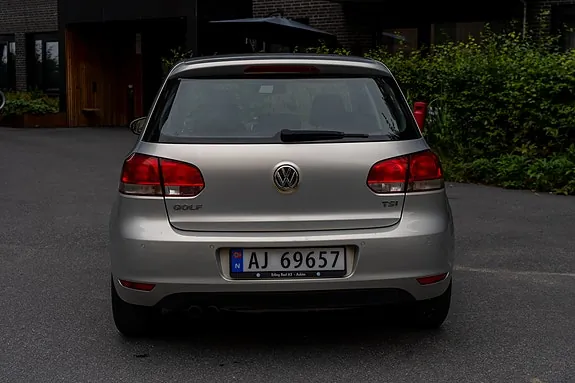 Volkswagen Golf 2010 photo 5