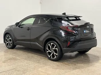 Toyota C-Hr 2017 photo 3